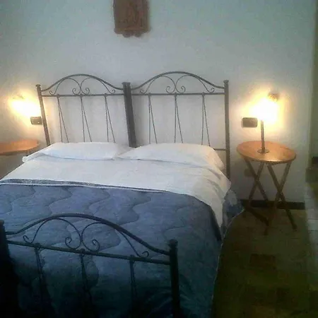 Agriturismo La Conca ベッド・アンド・ブレックファスト