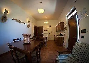 ベッド・アンド・ブレックファスト Agriturismo La Conca カラマーニコ・テルメ